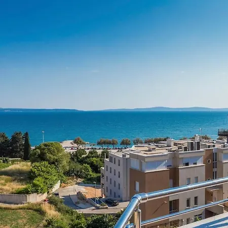 Marija-maja Apartment *